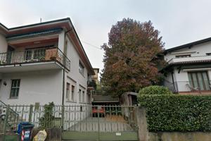 Open space con balcone a Varese