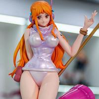 One piece nami figure Egghead con base 