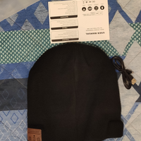 Cappello con cuffie integrate bluetooth