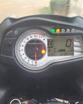 Suzuki v strom 650