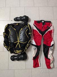 PETTORINA ACERBIS E PANTALONI SCOTT