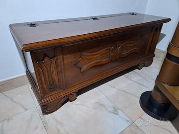 Cassapanca in legno
