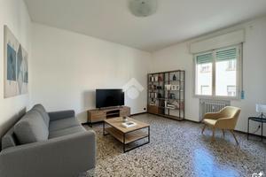 3 LOCALI A MODENA