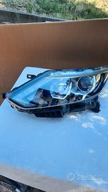 Faro proiettore sx Nissan Qashqai 