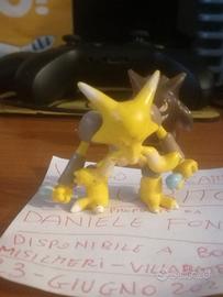 Pokemon Tomy Alakazam