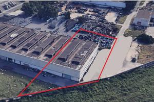 Immobile di 1350 m² con 2 locali a Pomigliano d'Ar