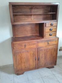 Credenza in legno marrone