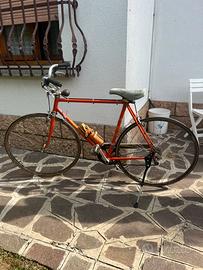 Bici da corsa d’epoca vintage Maurizio