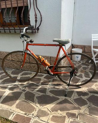 Bici da corsa d’epoca vintage Maurizio