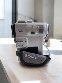 Video camera Sony nastro digitale ottiche Zeiss
