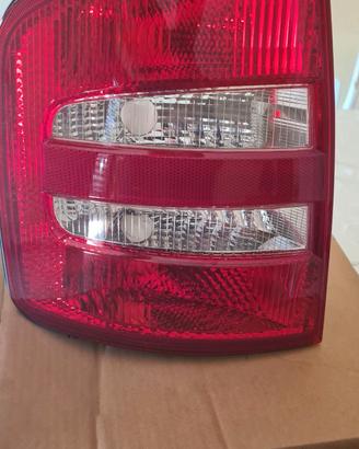 Stop posteriore  sx compatibile per Skoda Fabia
