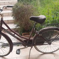bici donna in discreto stato -