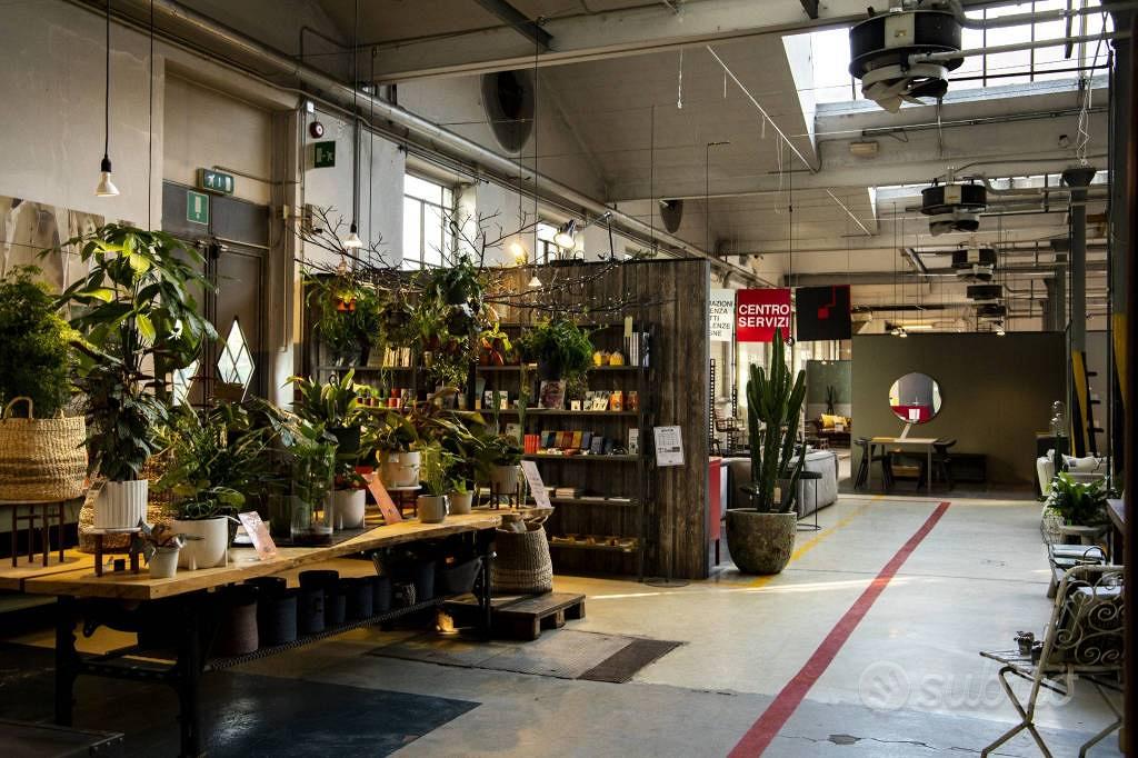 Immobile di 82 m² a Milano - Altro