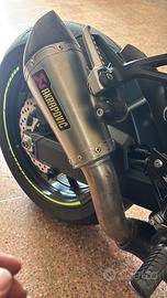 Scaricò Akrapovic Z900