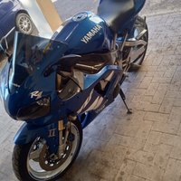 Moto R1 Yamaha