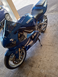 Moto R1 Yamaha