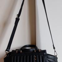 Originale SODINI, borsa tracolla in pellame nero