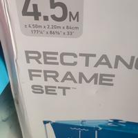 pompa scala e piscina