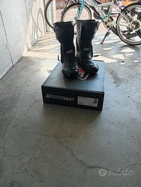 stivali moto nuovi tg 42