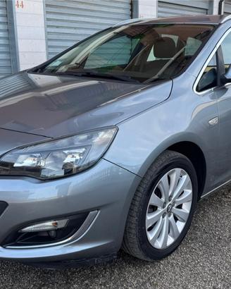 Opel Astra 1.4 Turbo 140CV Sports Tourer GPL Tech 