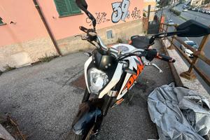 Ktm duke 125 abs