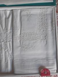 Lenzuola vintage in macrame'