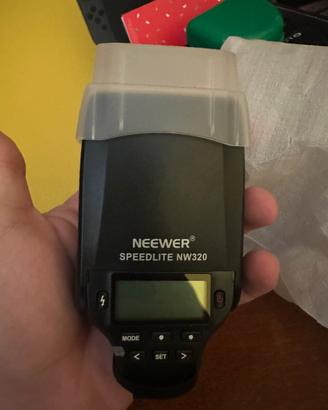 NEEWER® SPEEDLITE NW320