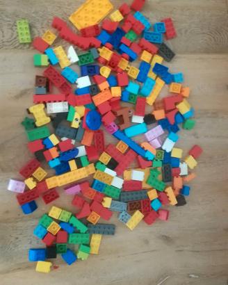 LEGO DUPLO: TRENO,FATTORIA, BAT MAN, CARS.