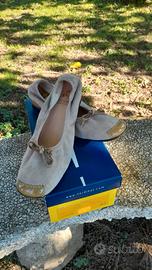 Scarpa bassa camoscio beige