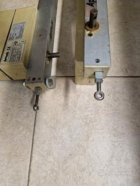 coppia motori per lucernario/cupolino