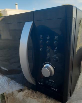 Microonde Samsung Grill GE872T - 23L - Design Eleg