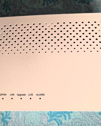 TIM 2.5Gbit GPON ONT Mod. FG1000R