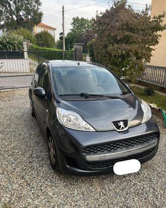 peugeot 107 nero