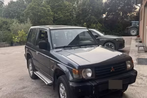 mitsubishi pajero