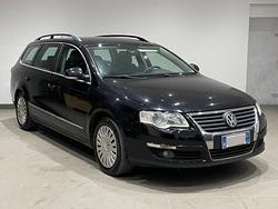 Volkswagen Passat 2.0TDI DSG Highline LEGGI BENE
