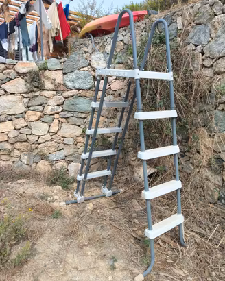 scaletta piscina fuori terra