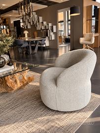 Poltroncina moderna compatta per soggiorno