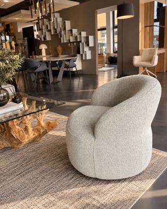 Poltroncina moderna compatta per soggiorno