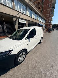 Caddy Van