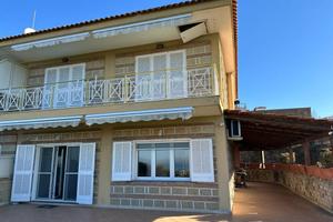 Villa di 170 m² con 5 locali e box auto a Pozzuoli