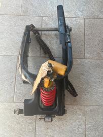 forcellone con ammortizzatore kawa 636 2004