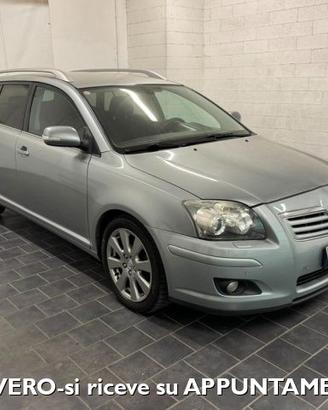 TOYOTA Avensis 2.2 D-4D 16V 150cv Station Wagon-