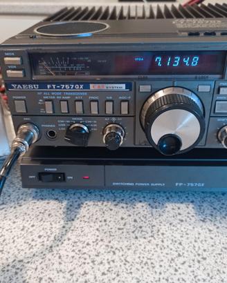 RICETRASMETTITORE YAESU FT-757GX + FP-757GX