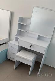 Mobile trucco con specchio