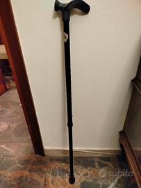 bastone regolabile con impugnatura mano destra