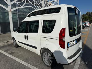 Doblo 2.0 m jet tetto alto e pedana disabili