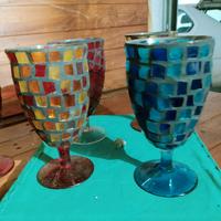 Calici antichi decorati