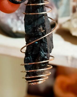 Ciondolo con Tormalina nera