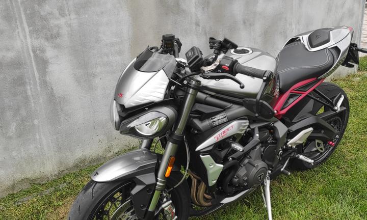 Triumph Street Triple RS