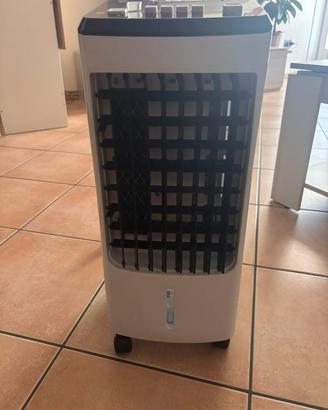 Climatizzatore portatile con ricarica d'acqua 